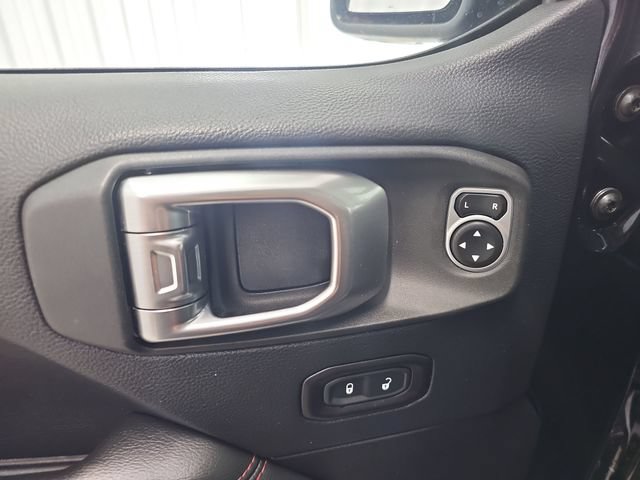 Used 2018 Jeep Wrangler Unlimited Rubicon AWD/4WD image 11