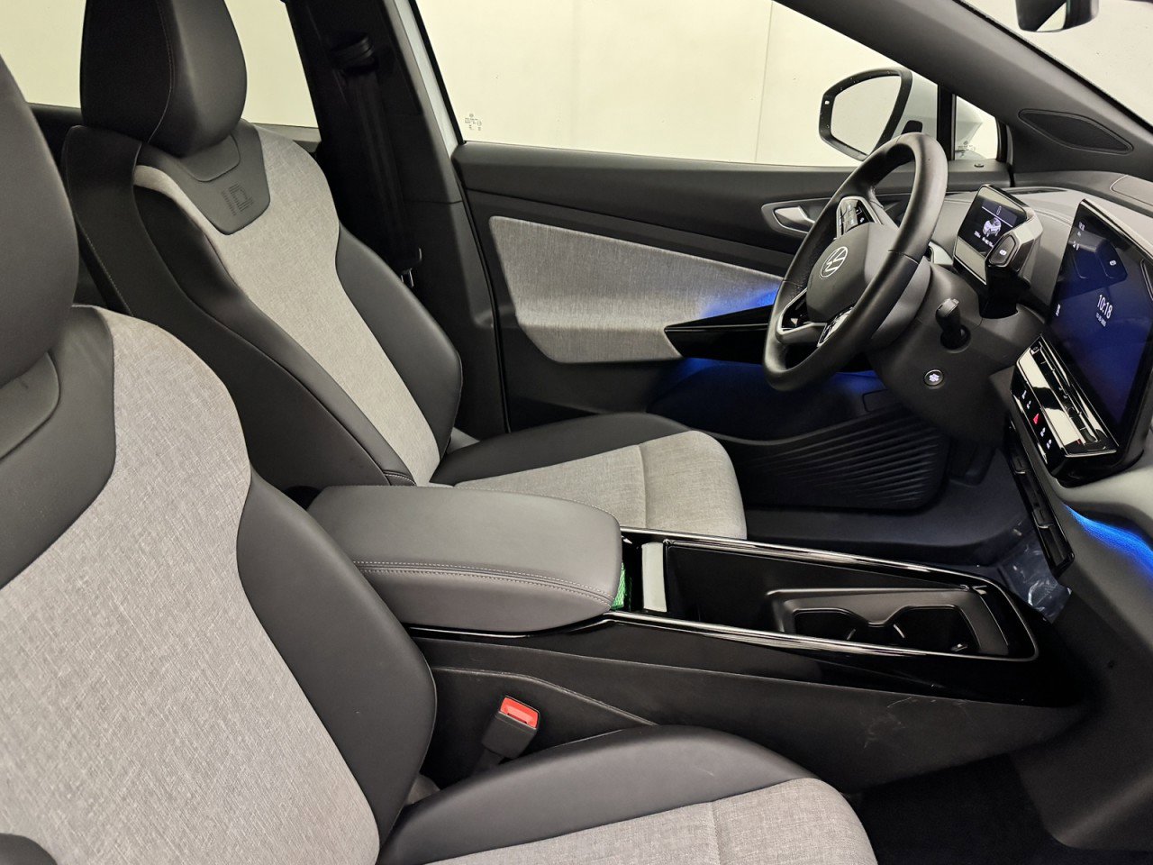 Used 2023 Volkswagen ID.4 Pro image 8