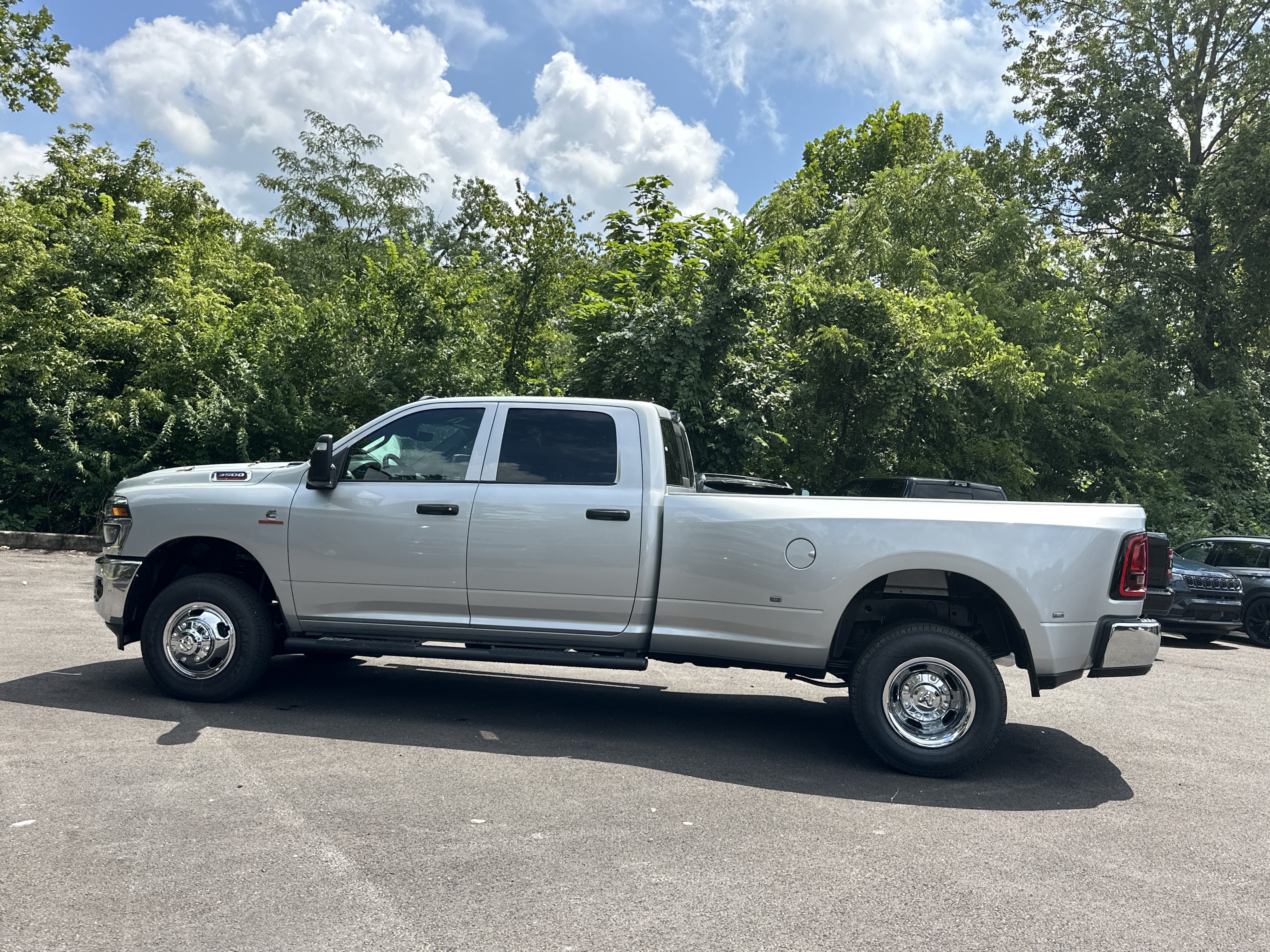 New 2026 RAM 3500 Tradesman AWD/4WD image 26