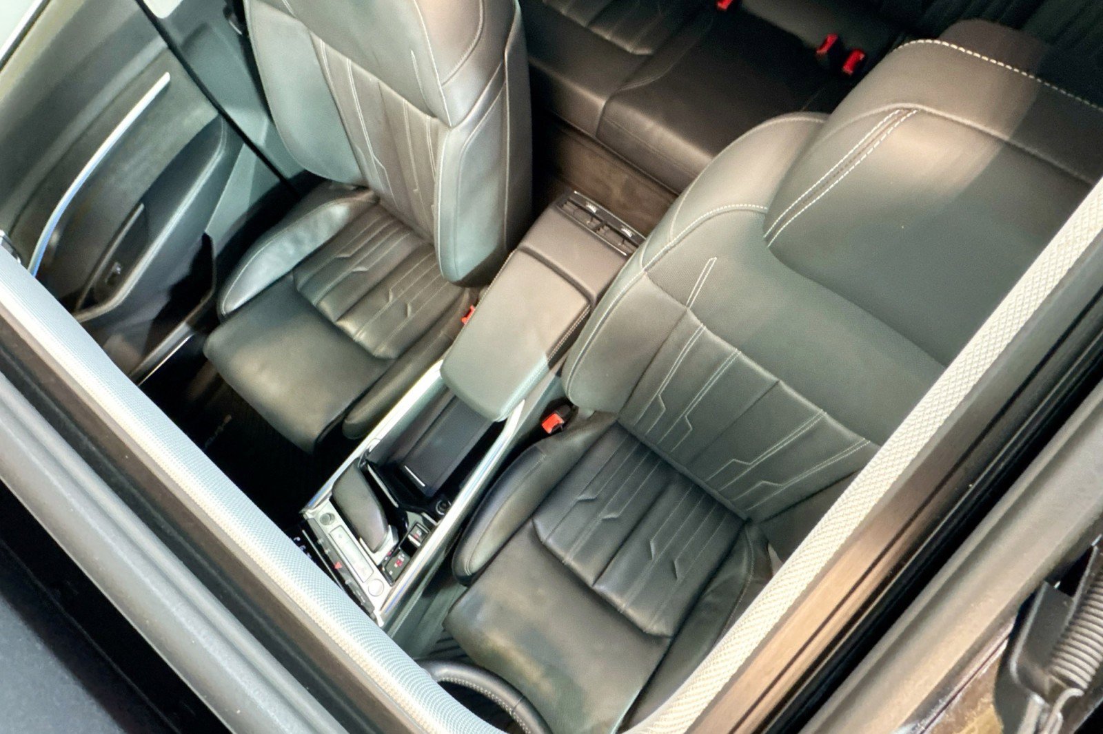 Used 2019 Audi e-tron Prestige w/ Prestige Package image 20