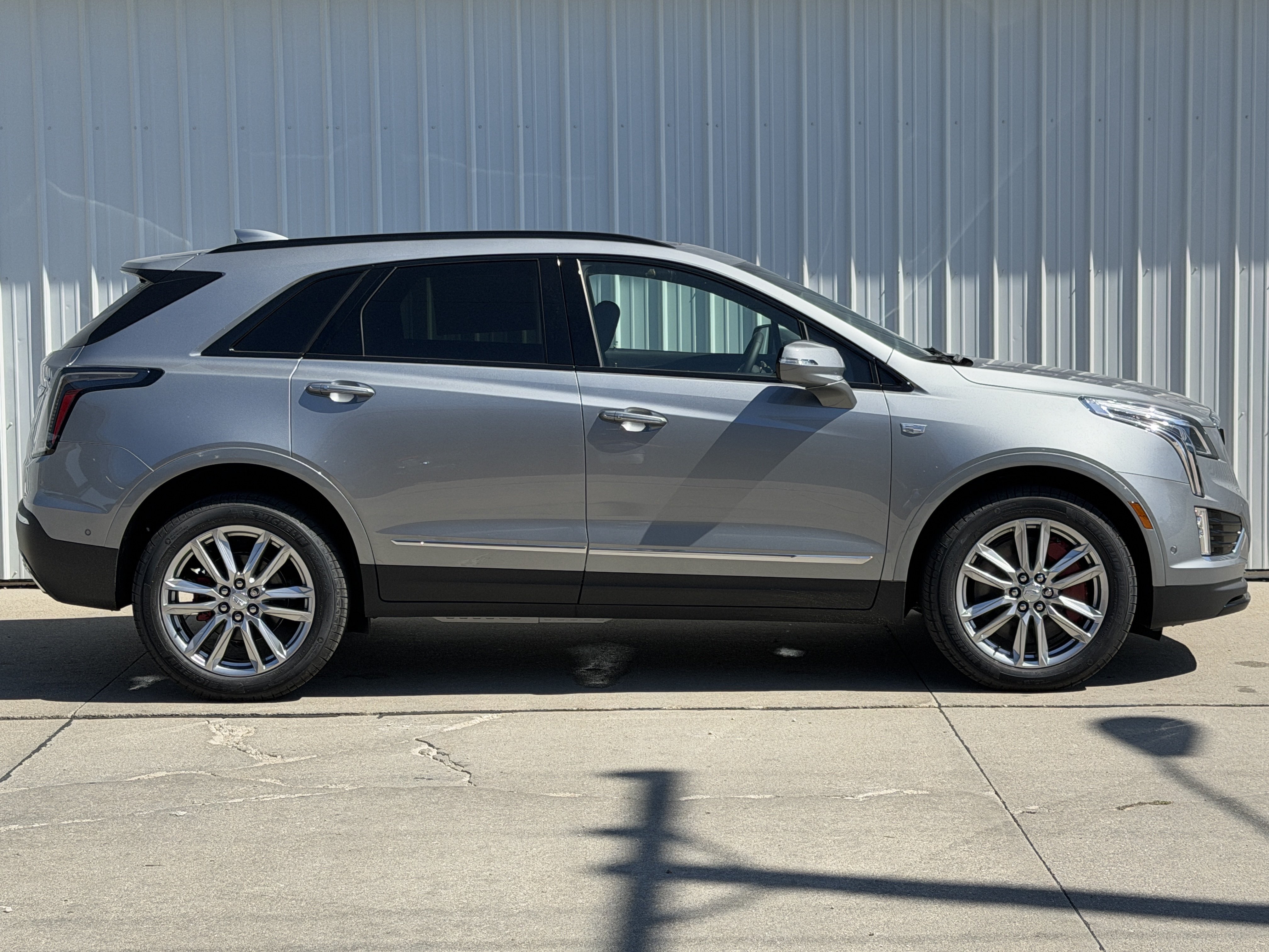 New 2026 Cadillac XT5 Sportv w/ LPO, Floor Liner Package AWD/4WD image 3