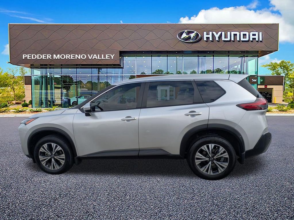 Used 2023 Nissan Rogue SV FWD image 6