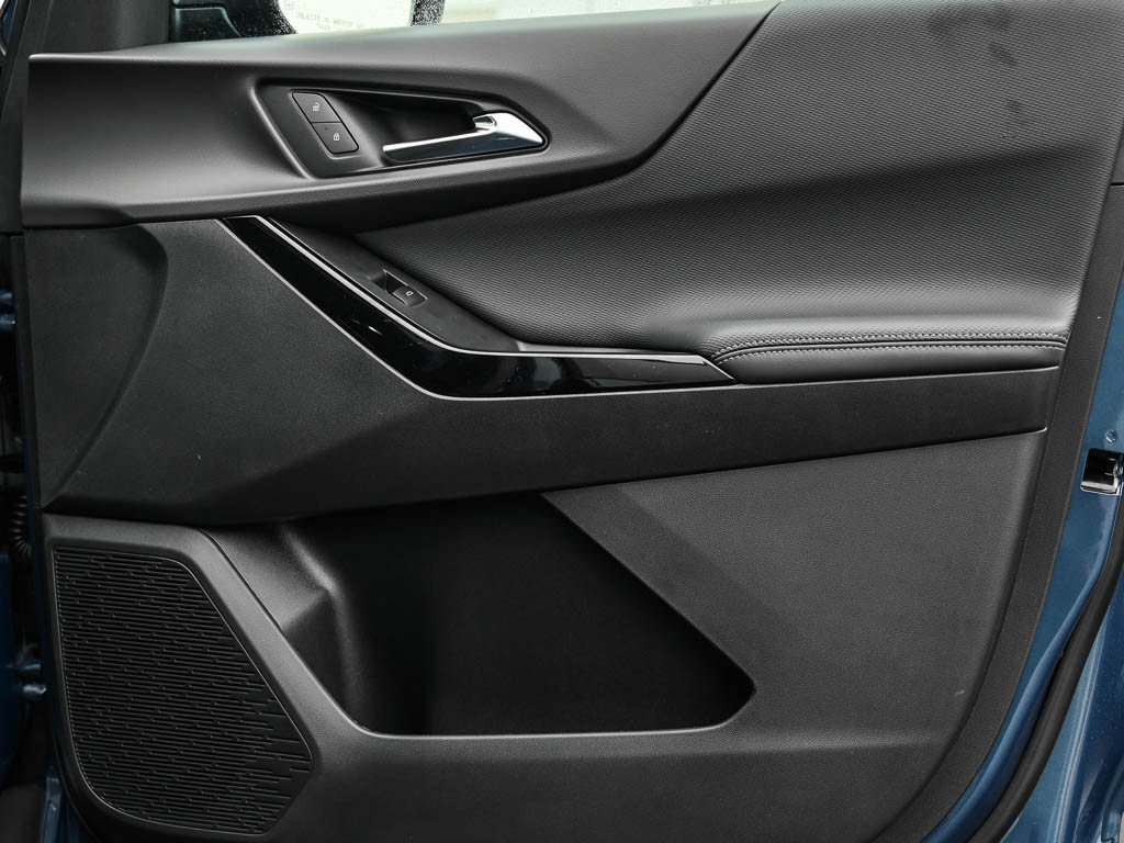 New 2026 Chevrolet Equinox LT w/ Convenience Package II image 10