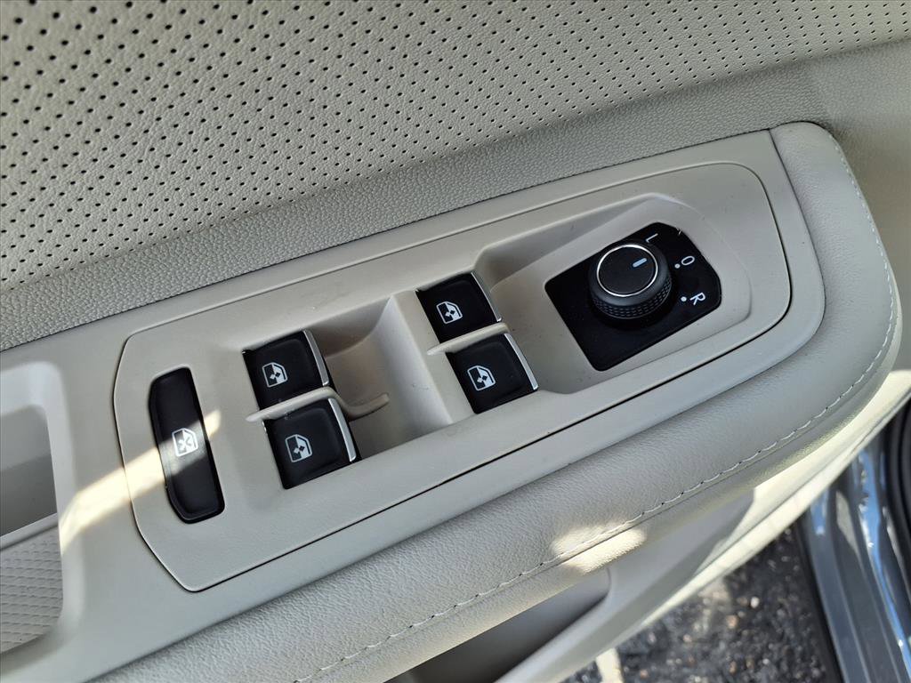 New 2026 Volkswagen Atlas SE AWD/4WD image 9