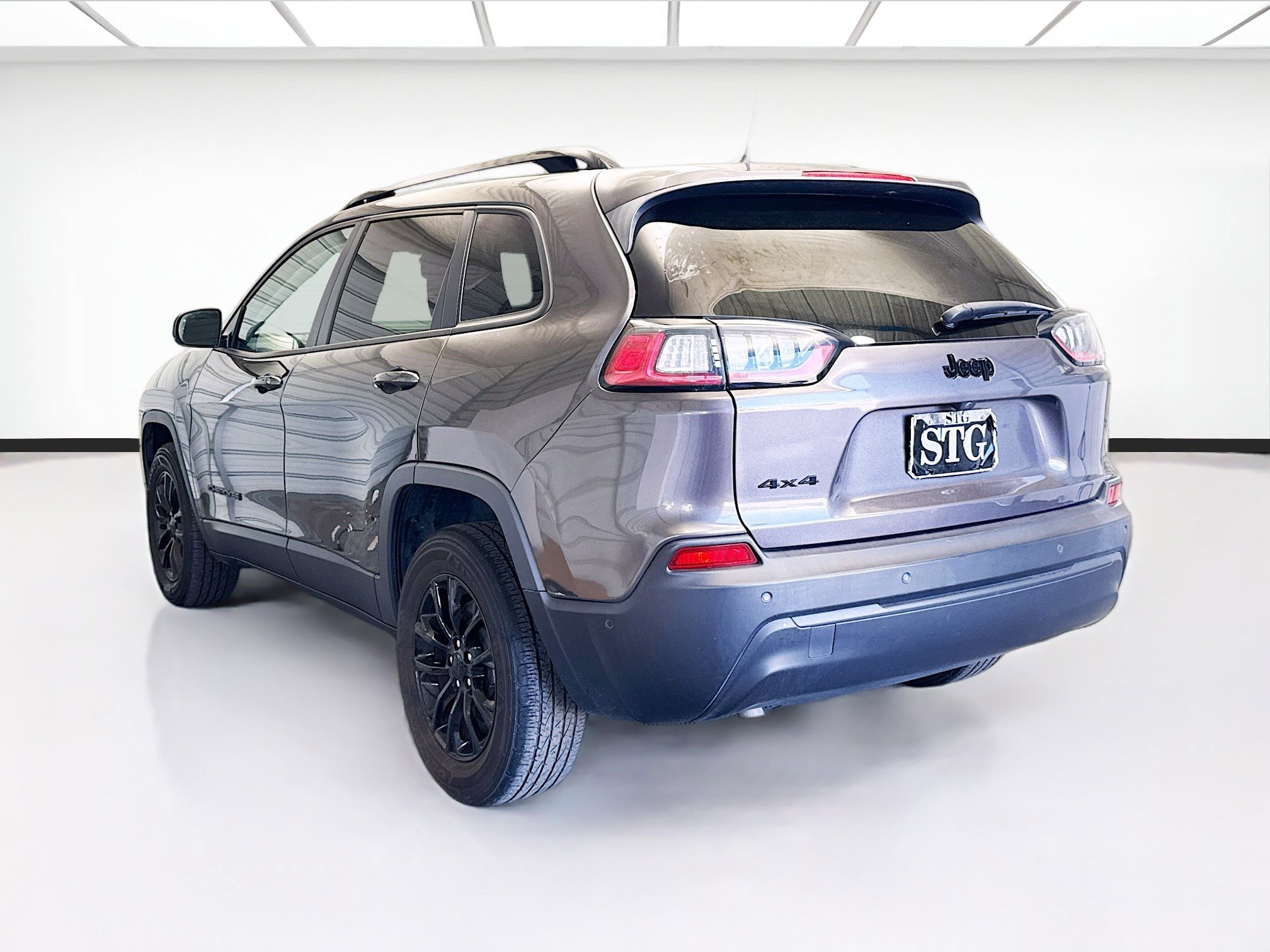 Used 2023 Jeep Cherokee Altitude Lux image 6