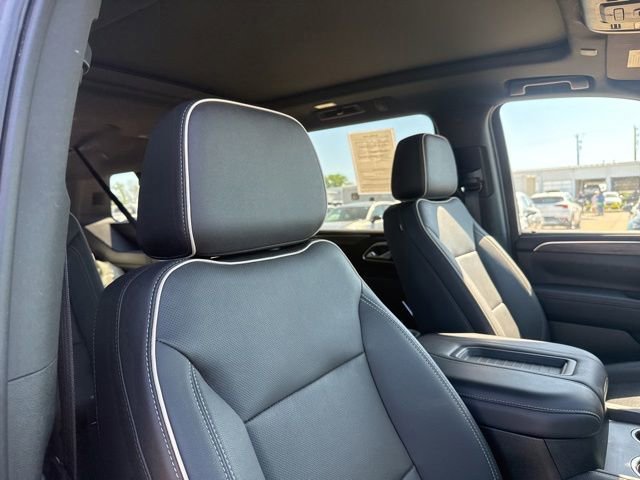 Used 2022 GMC Yukon XL SLT w/ SLT Premium Package AWD/4WD image 58