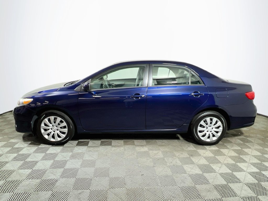 Used 2012 Toyota Corolla LE FWD image 4