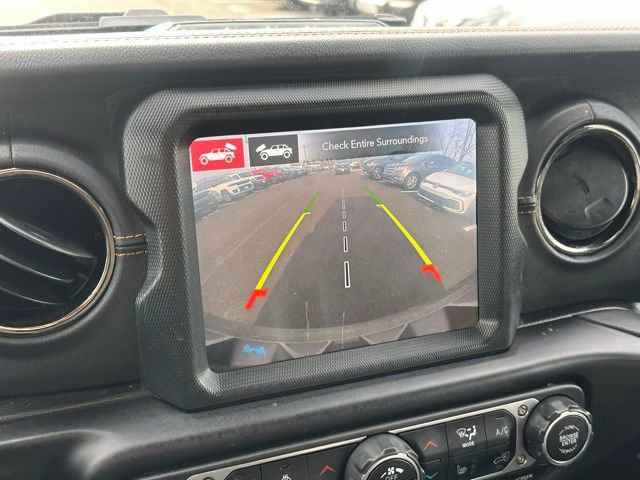 Used 2022 Jeep Wrangler Unlimited Sahara image 29