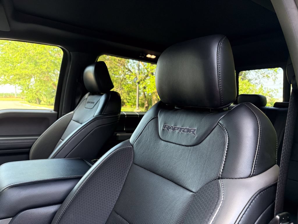Used 2019 Ford F150 Raptor w/ Equipment Group 802A Luxury AWD/4WD image 11