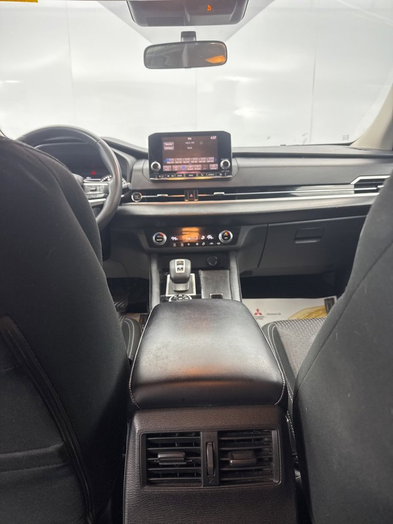 Used 2022 Mitsubishi Outlander ES image 30