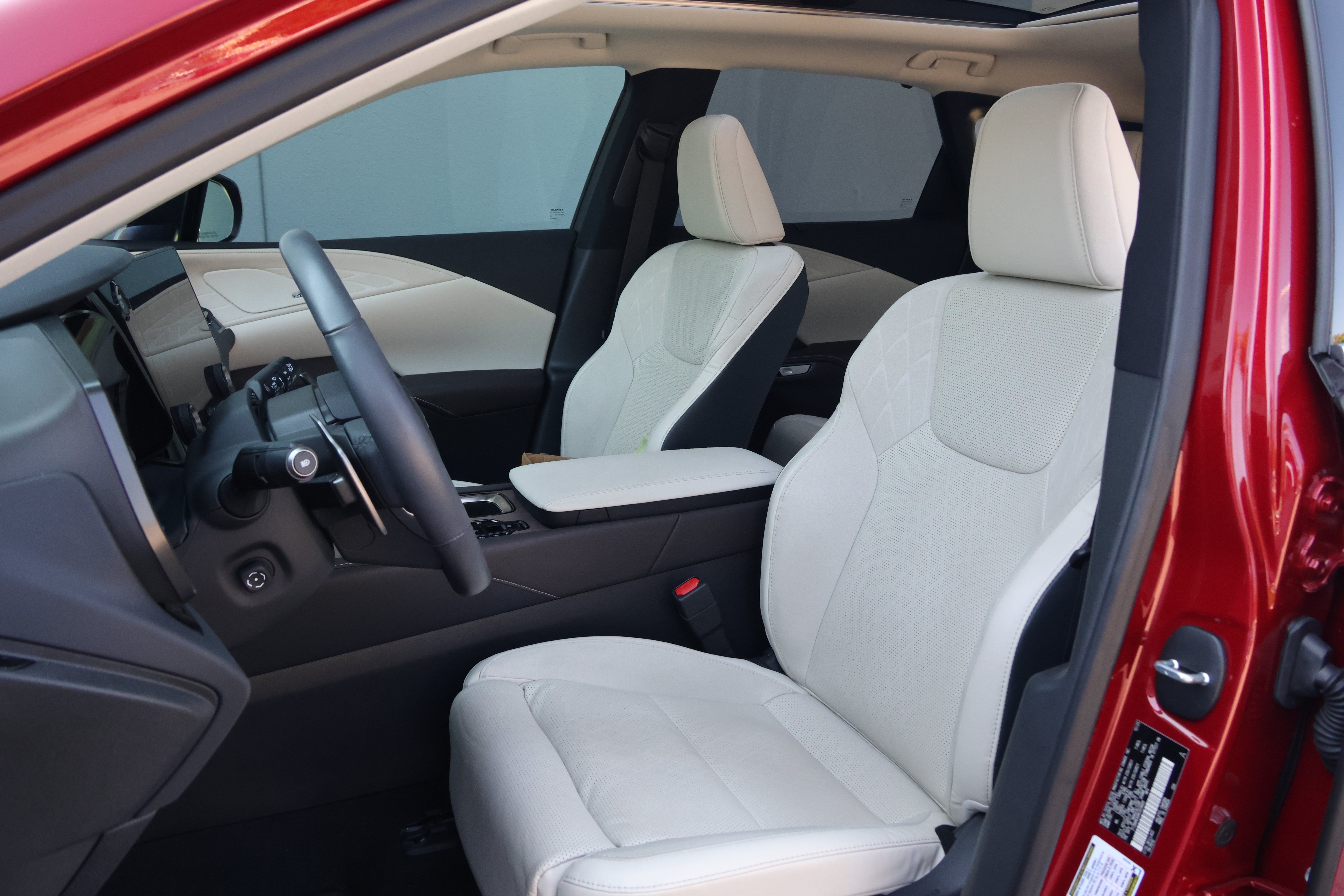 Used 2024 Lexus RX 350 w/ Convenience Package AWD/4WD image 35