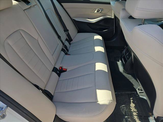 Used 2024 BMW 330e w/ Premium Package RWD image 27