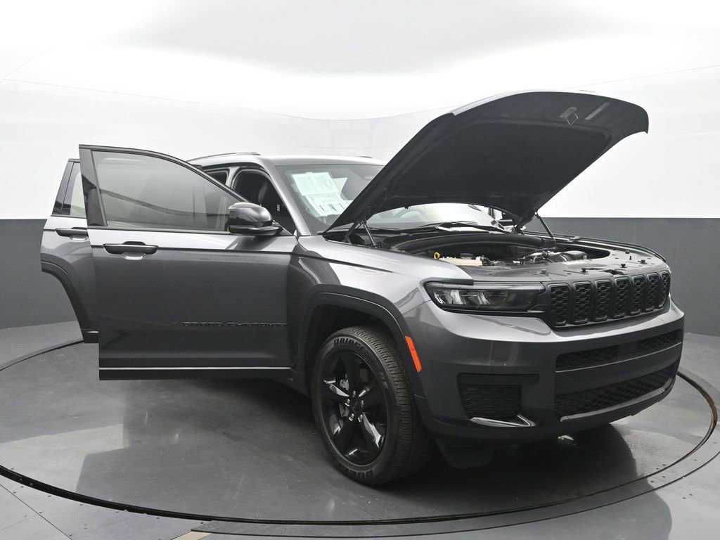 Used 2023 Jeep Grand Cherokee L Laredo AWD/4WD image 54