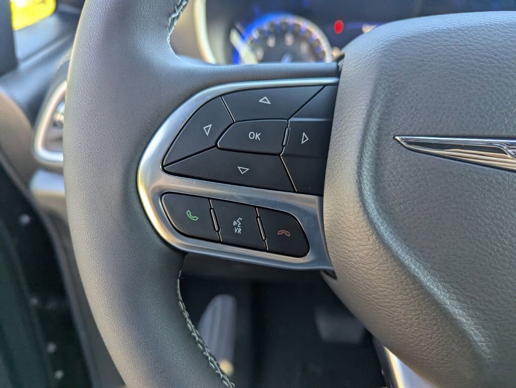 New 2026 Chrysler Pacifica Select image 18