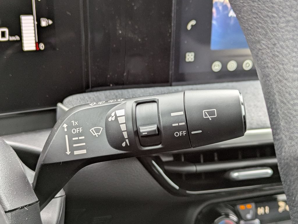 New 2026 Nissan Kicks SV w/ SV Premium Package AWD/4WD image 20