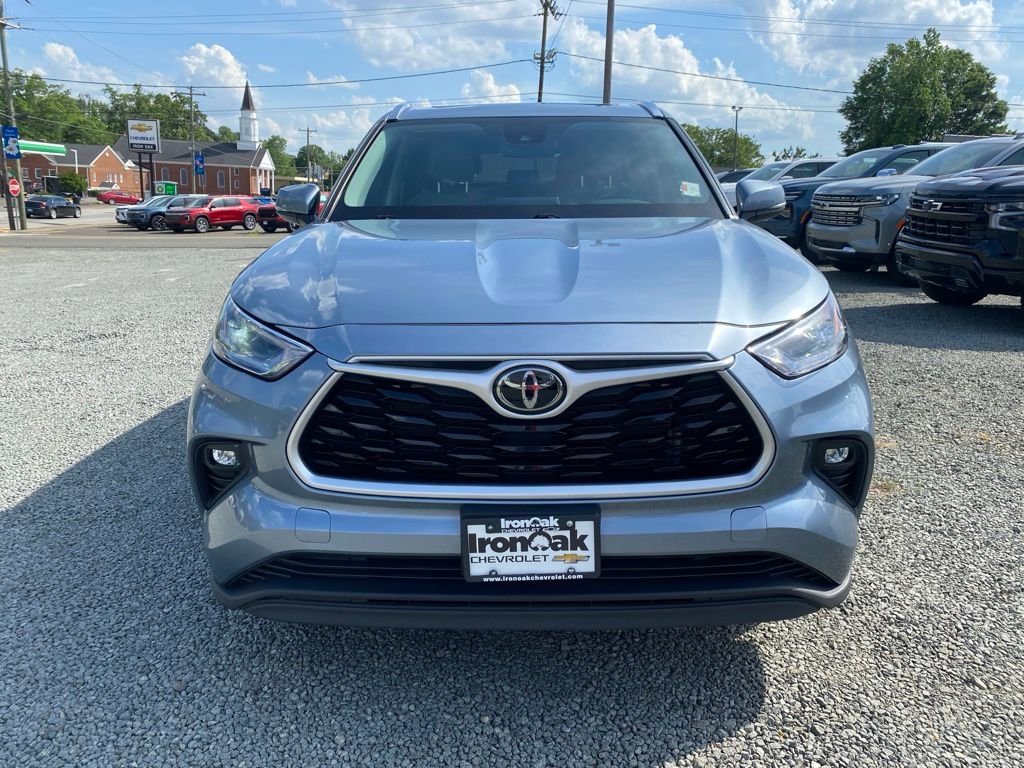 Used 2021 Toyota Highlander XLE image 8