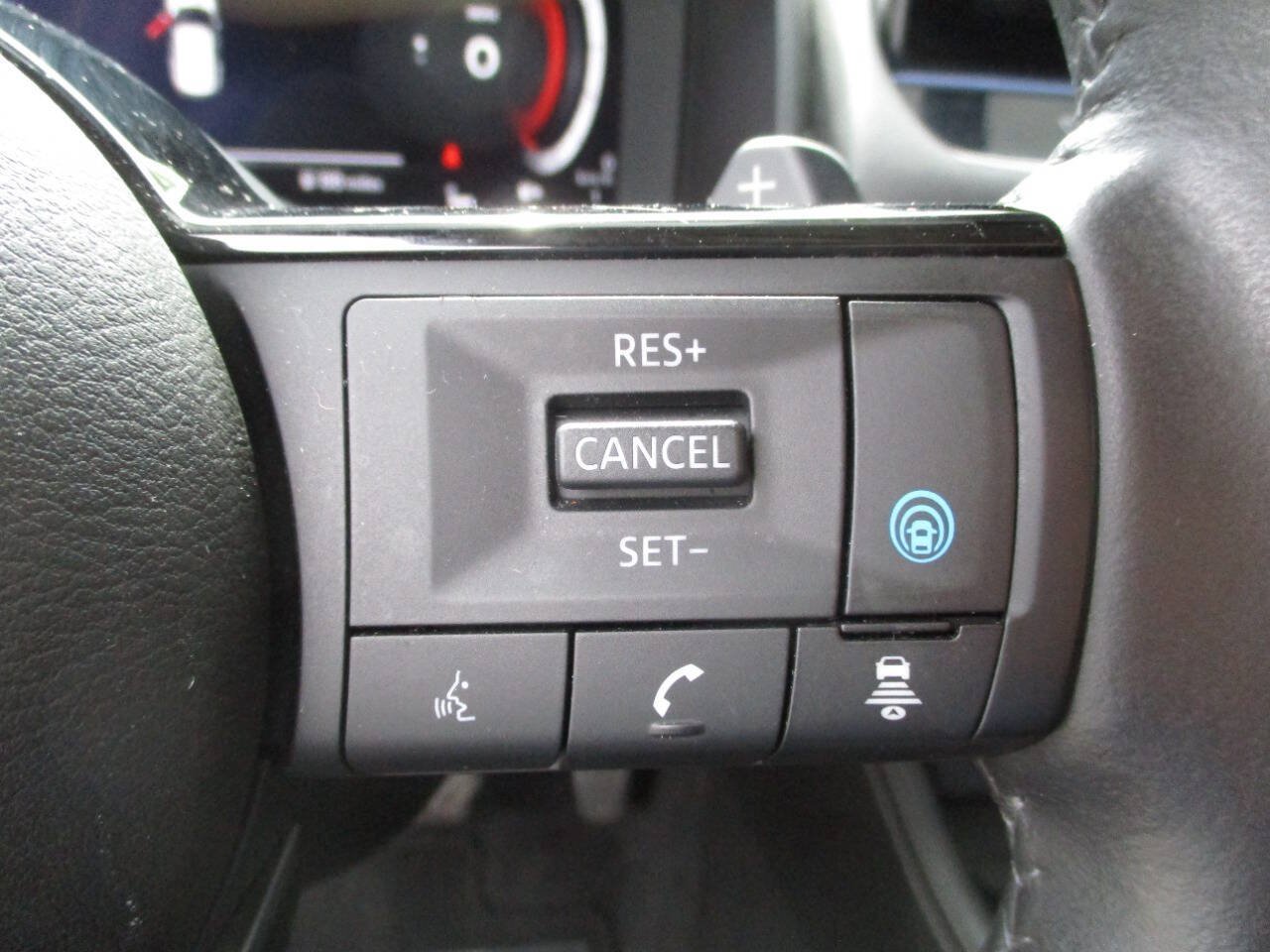 Used 2024 Nissan Rogue Platinum w/ Platinum Premium Package FWD image 19
