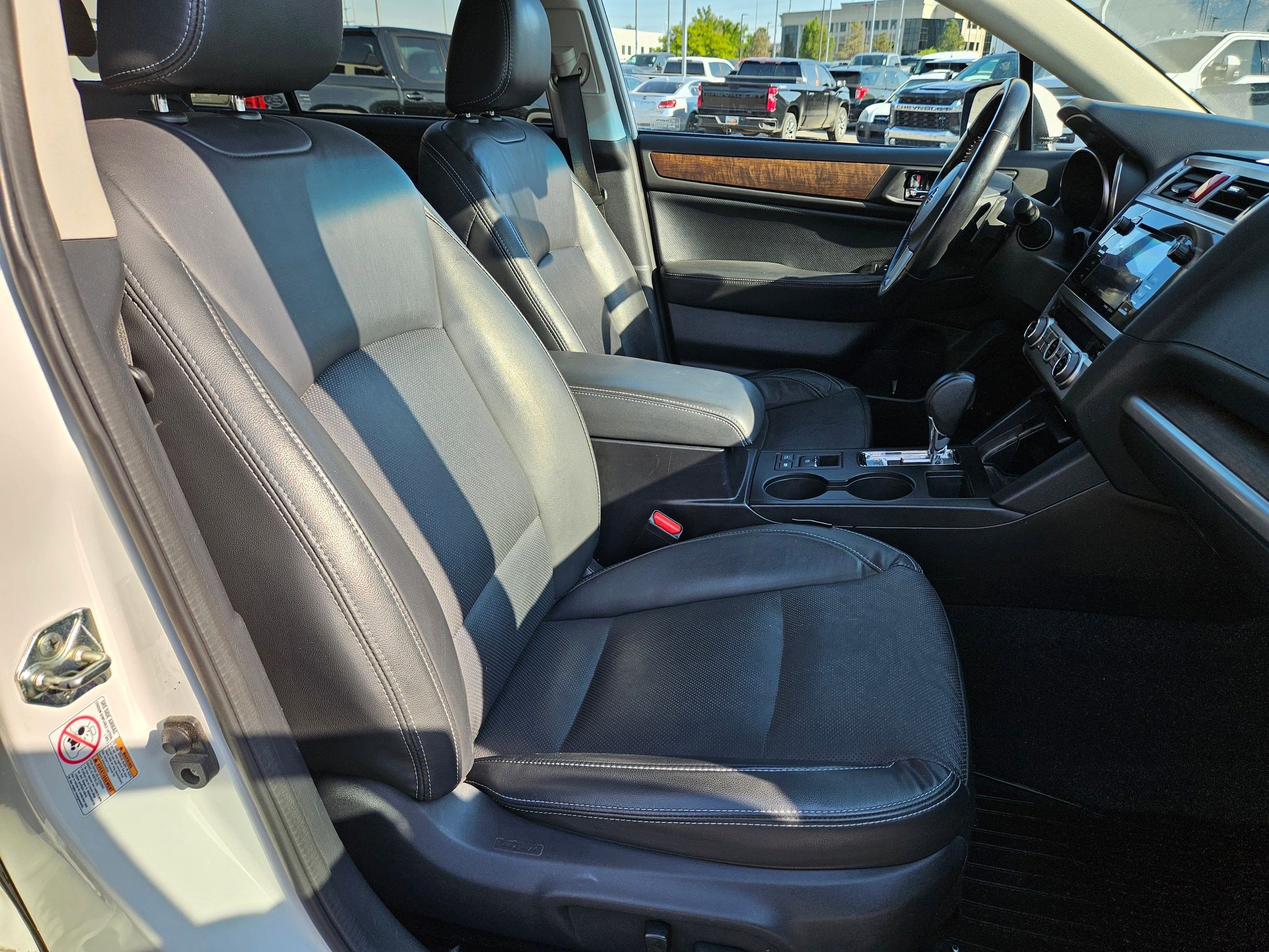 Used 2016 Subaru Outback 2.5i Limited AWD/4WD image 31