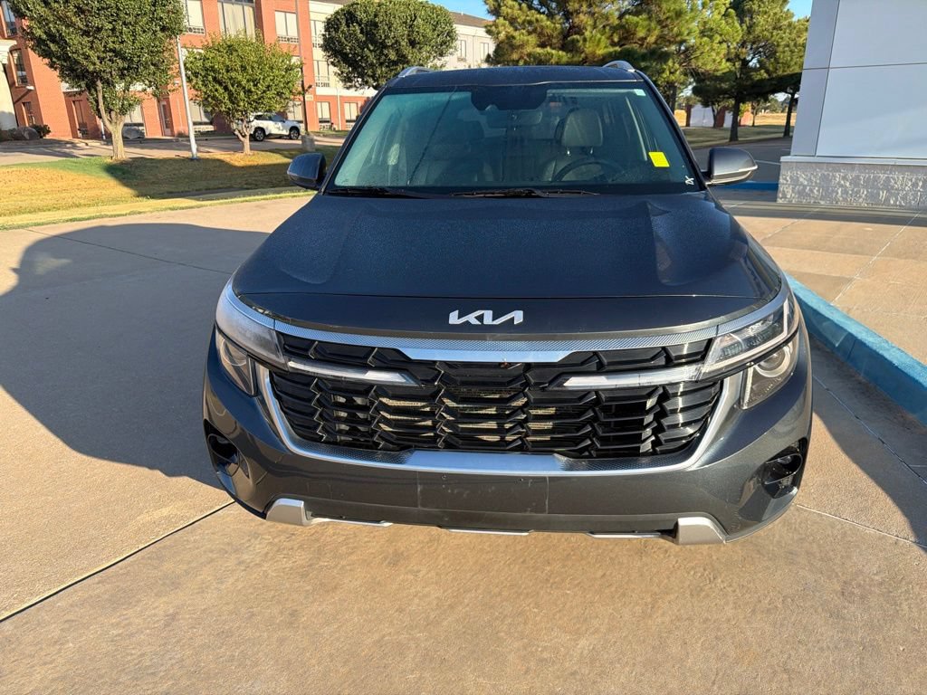 Used 2024 Kia Seltos EX AWD/4WD image 8