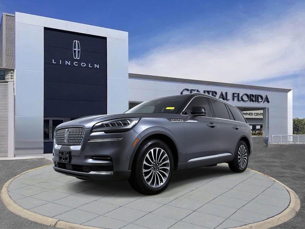 Used 2023 Lincoln Aviator Reserve w/ Equipment Group 201A image 2