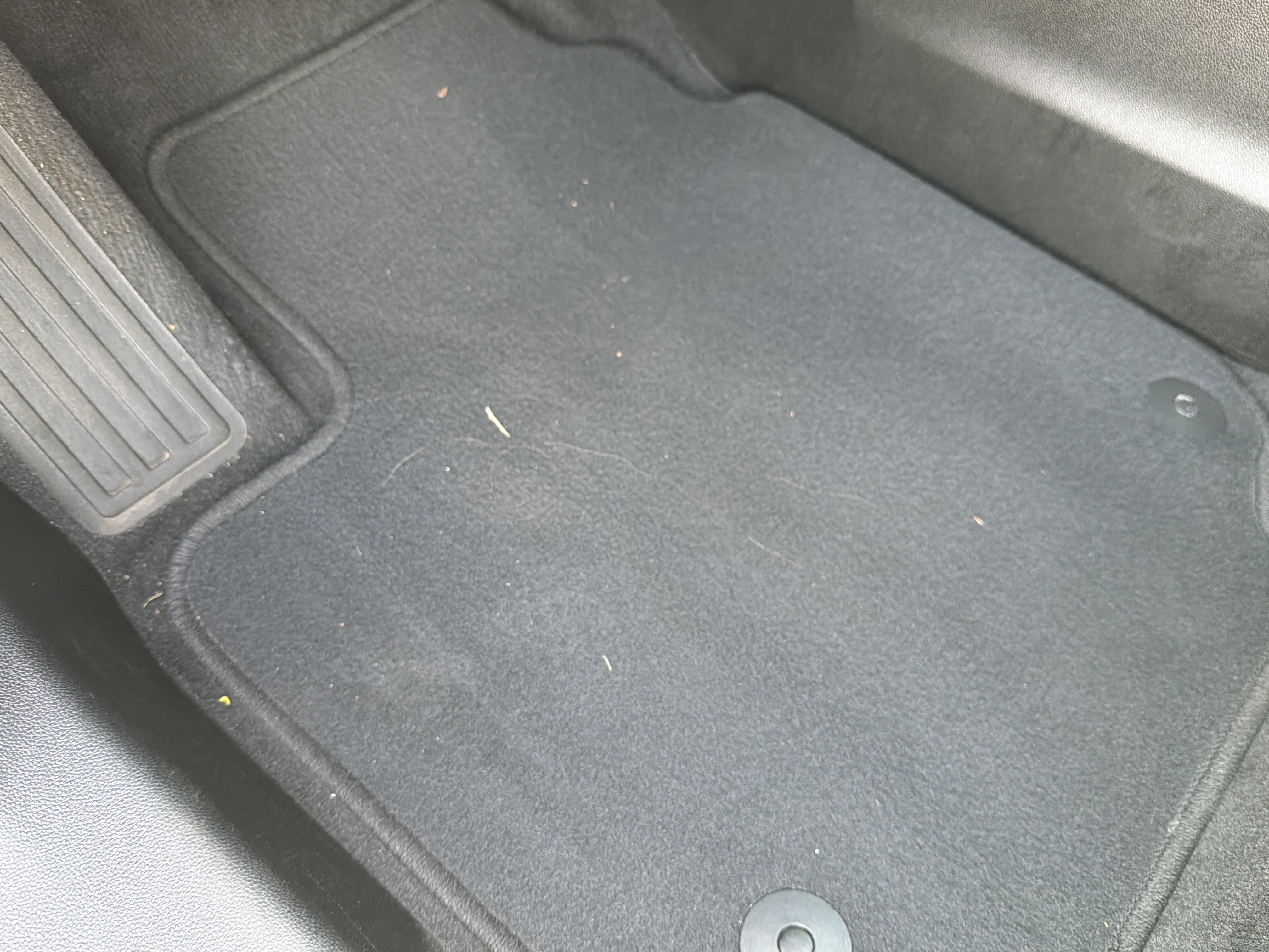 Used 2025 GMC Terrain Elevation AWD/4WD image 17