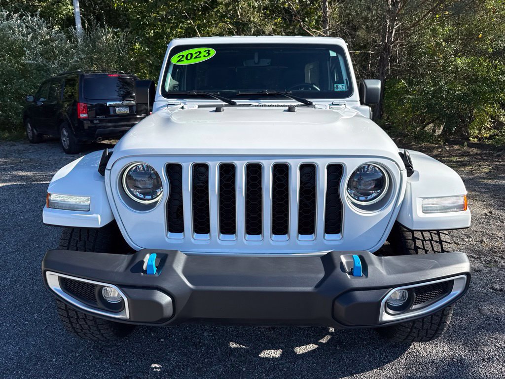 Used 2023 Jeep Wrangler Unlimited Sahara w/ Cold Weather Group AWD/4WD image 2
