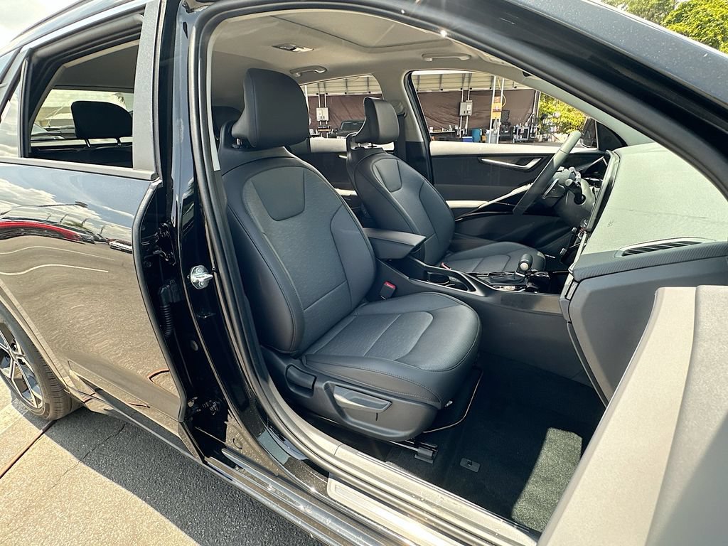 New 2026 Kia Niro SX Touring FWD image 29