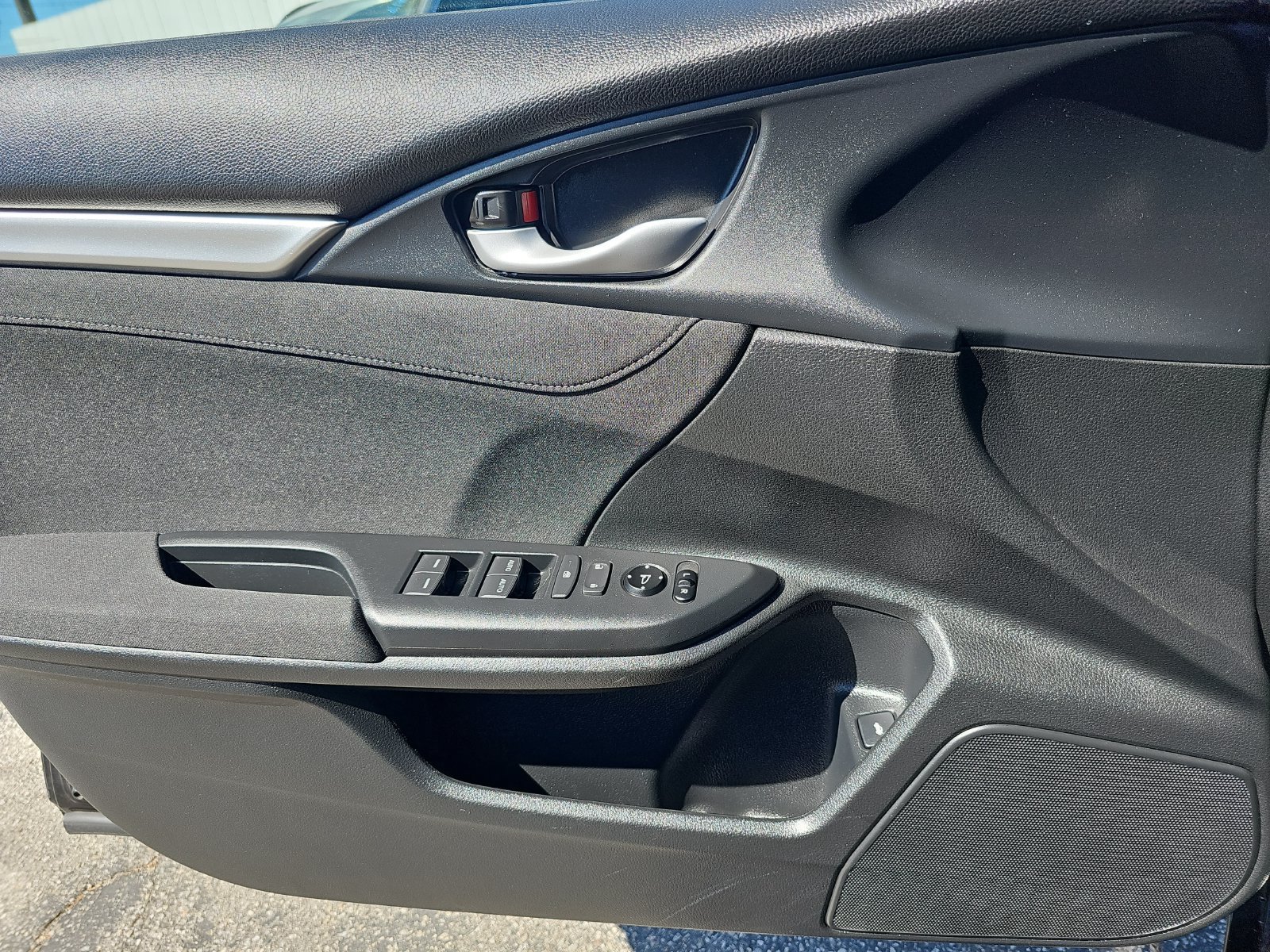 Used 2017 Honda Civic EX-T image 28