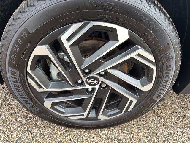 Used 2025 Hyundai Tucson Limited image 9