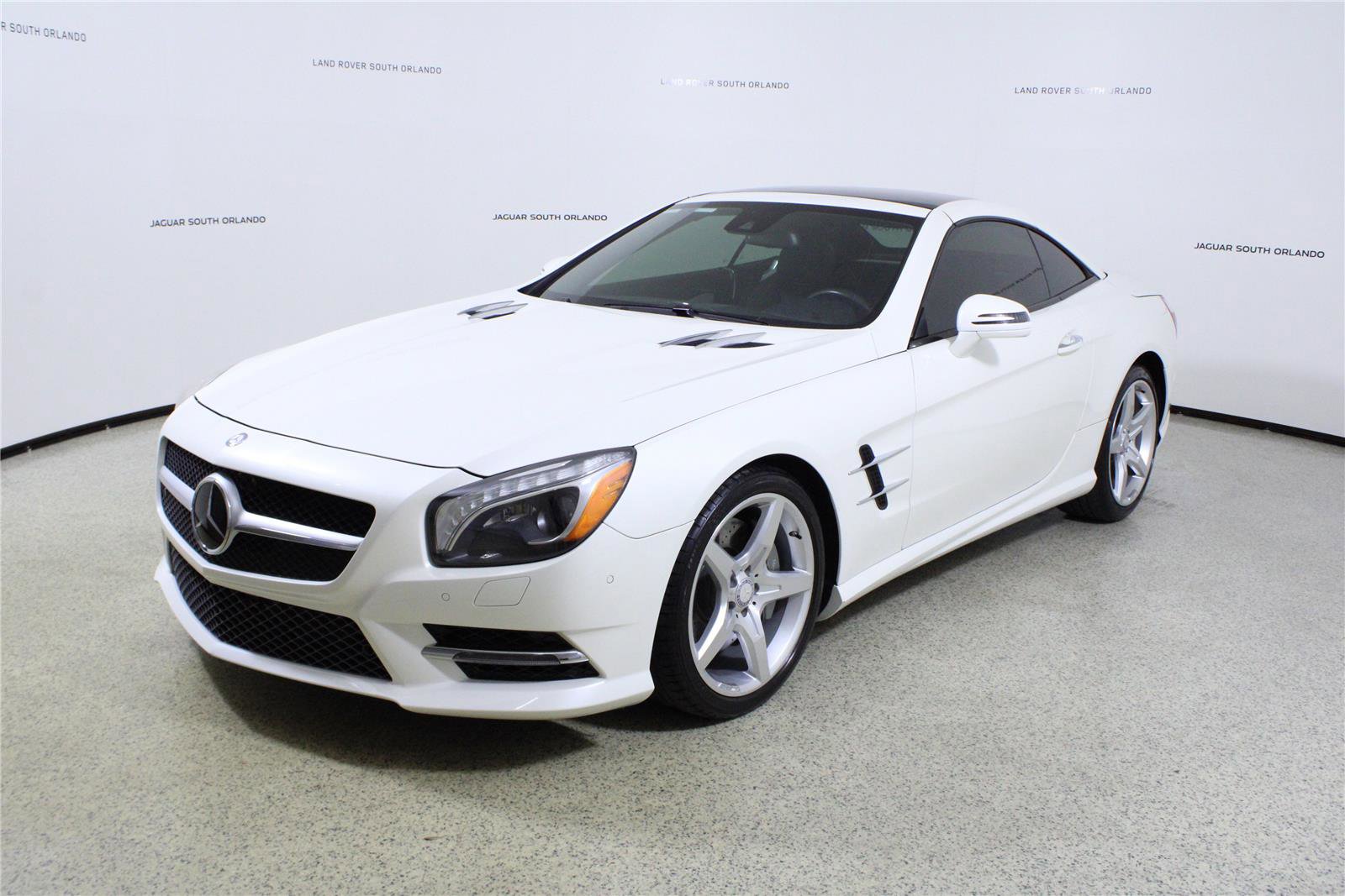 Used 2013 Mercedes-Benz SL 550 image 4