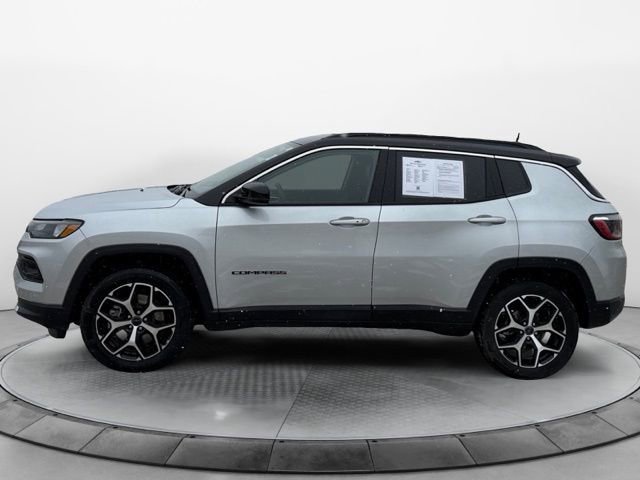Used 2025 Jeep Compass Limited image 6