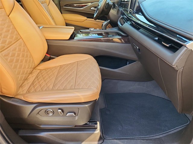 Used 2021 Cadillac Escalade Sport w/ Driver Assist Tech Package image 28