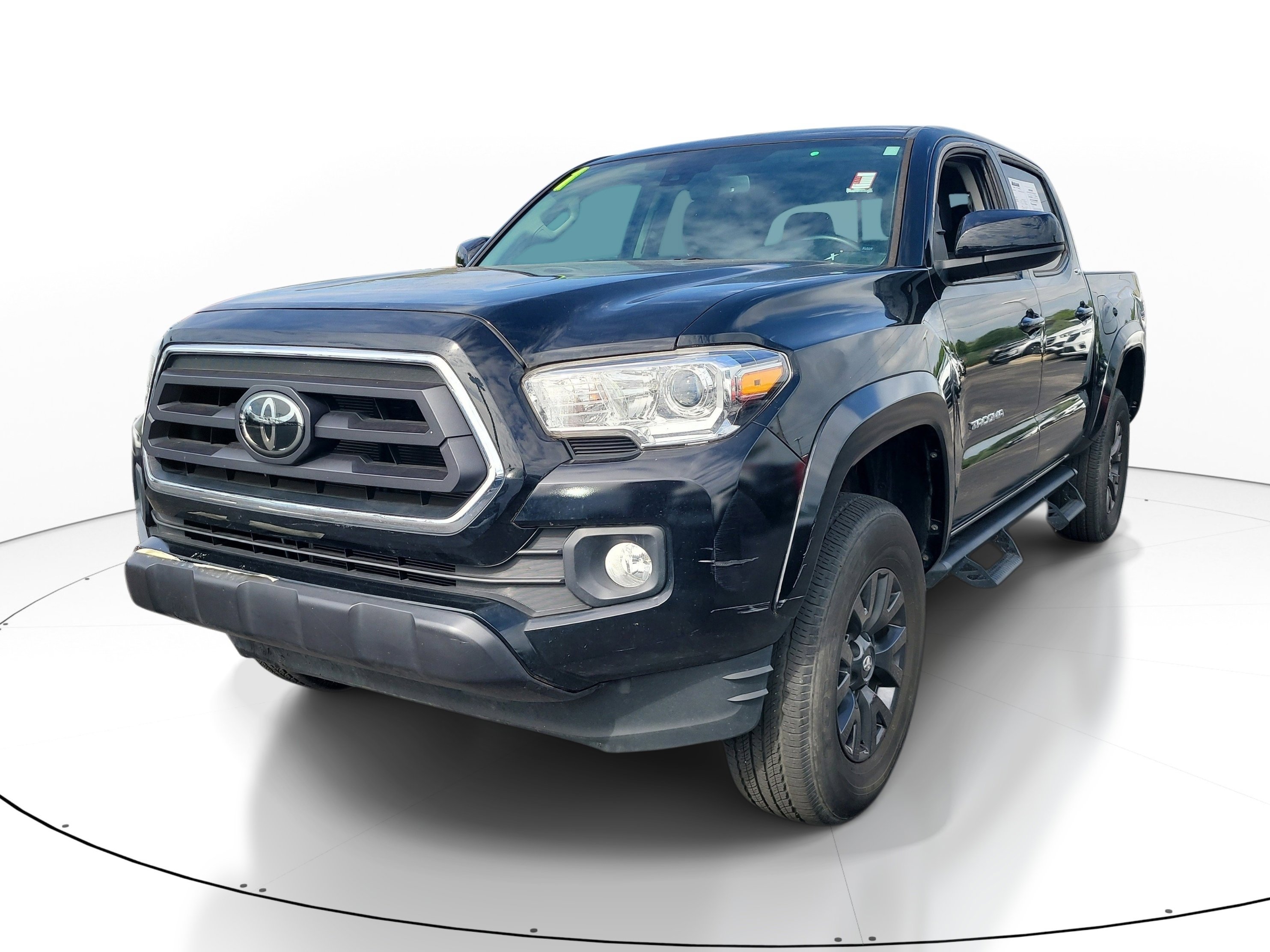 Used 2021 Toyota Tacoma SR5 AWD/4WD image 3