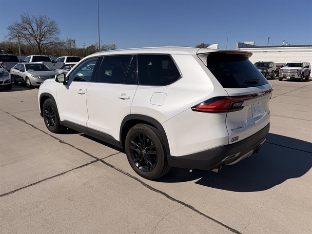 Used 2024 Toyota Grand Highlander AWD Hybrid image 13