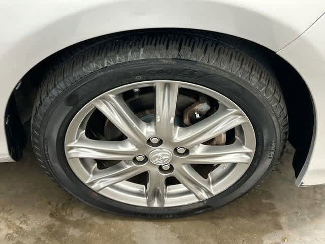 Used 2012 Toyota Yaris SE FWD image 5