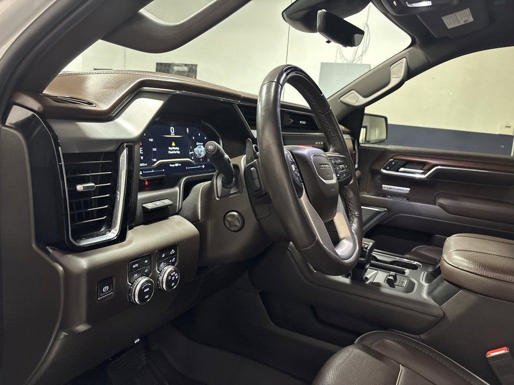 Used 2023 GMC Sierra 1500 Denali w/ Technology Package image 10