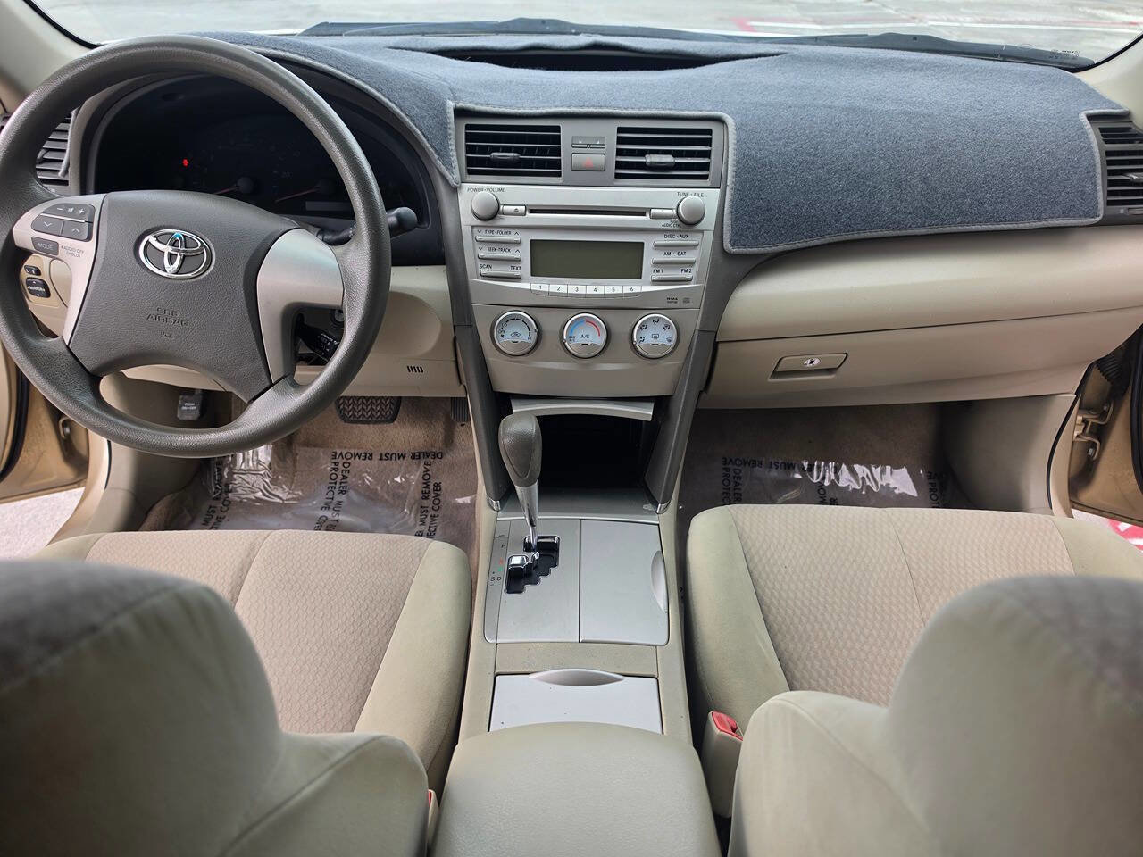 Used 2010 Toyota Camry LE image 35