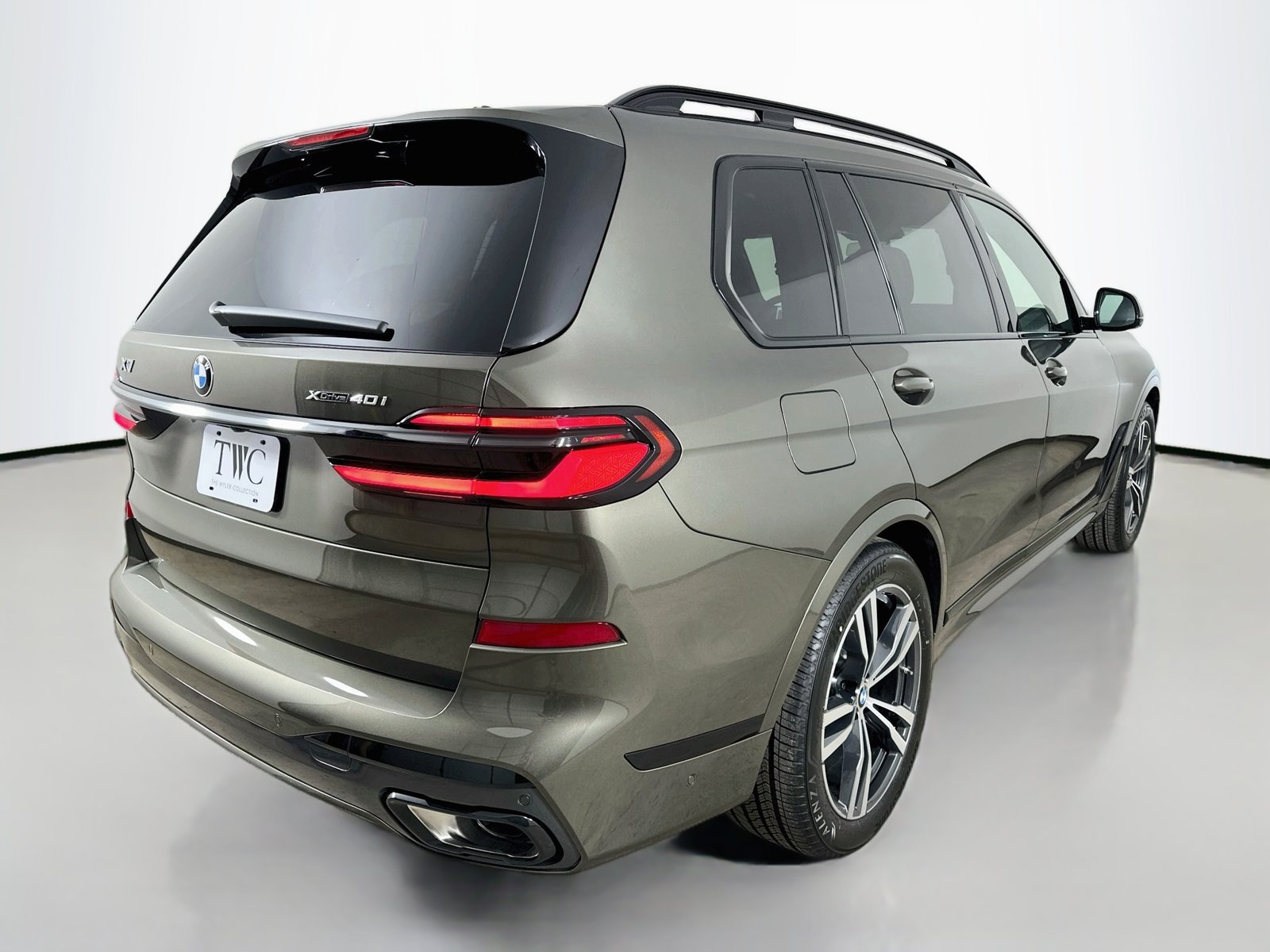 New 2027 BMW X7 xDrive40i w/ Executive Package AWD/4WD image 5