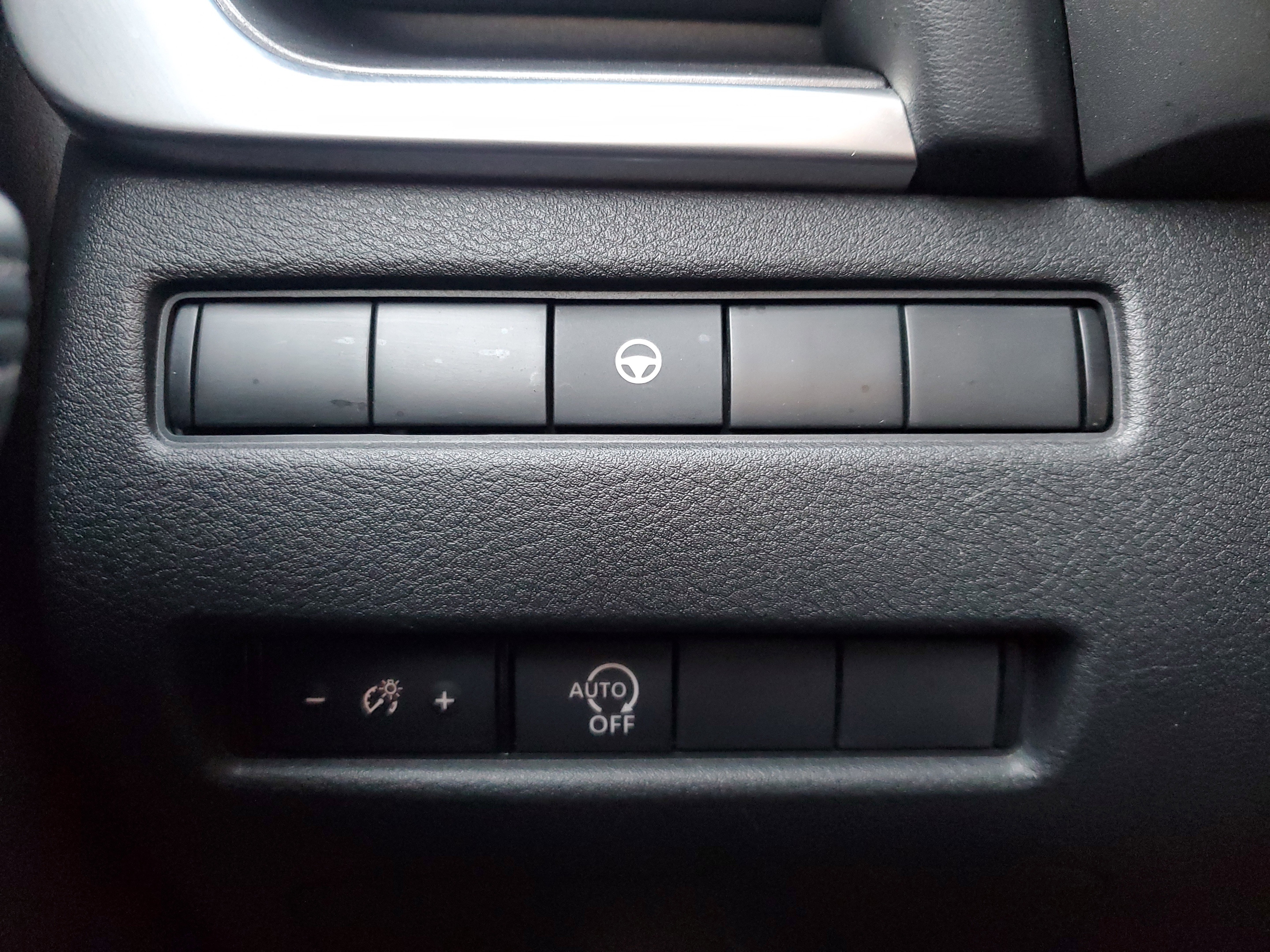 Certified 2023 Nissan Rogue SV image 26