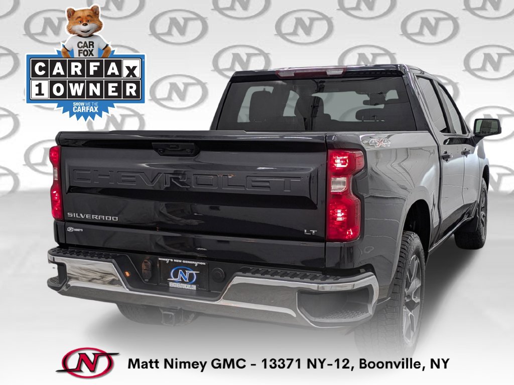 Used 2023 Chevrolet Silverado 1500 LT AWD/4WD image 3