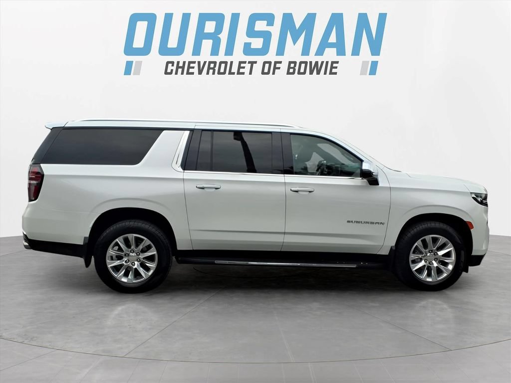Used 2023 Chevrolet Suburban Premier AWD/4WD image 2