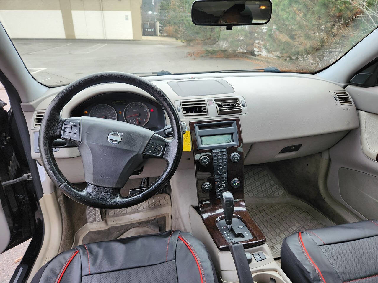 Used 2004 Volvo S40 2.4i image 14