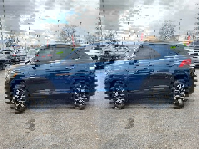 Used 2022 Volkswagen Atlas Cross Sport SE image 7