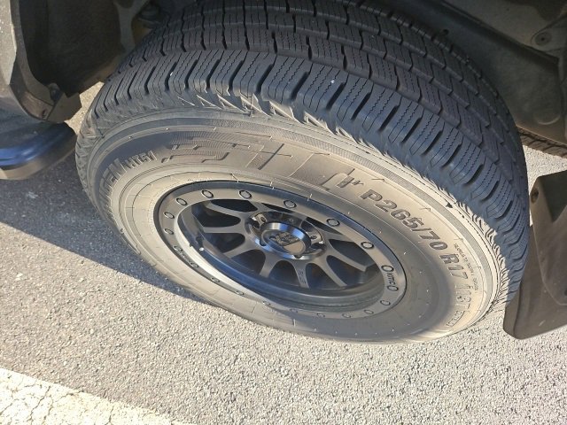 Used 2017 Toyota 4Runner TRD Off-Road image 9