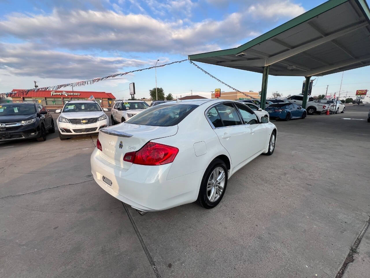 Used 2015 INFINITI Q40 AWD w/ Navigation Package image 6