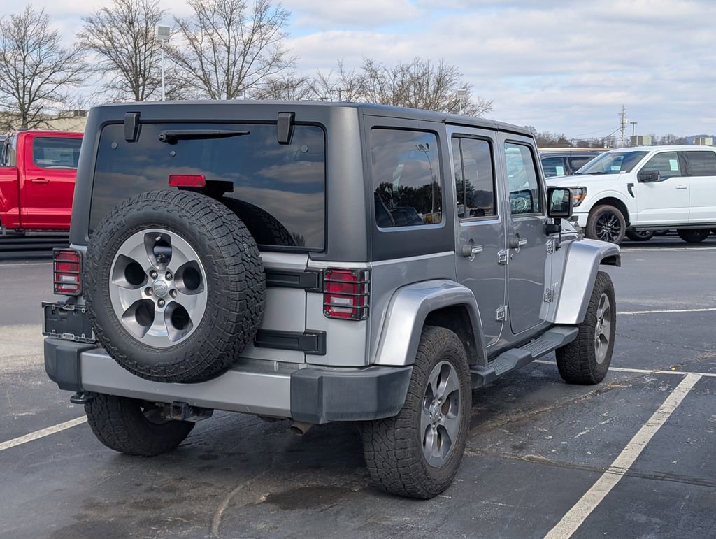 Used 2016 Jeep Wrangler Unlimited Sahara w/ Dual Top Group image 3