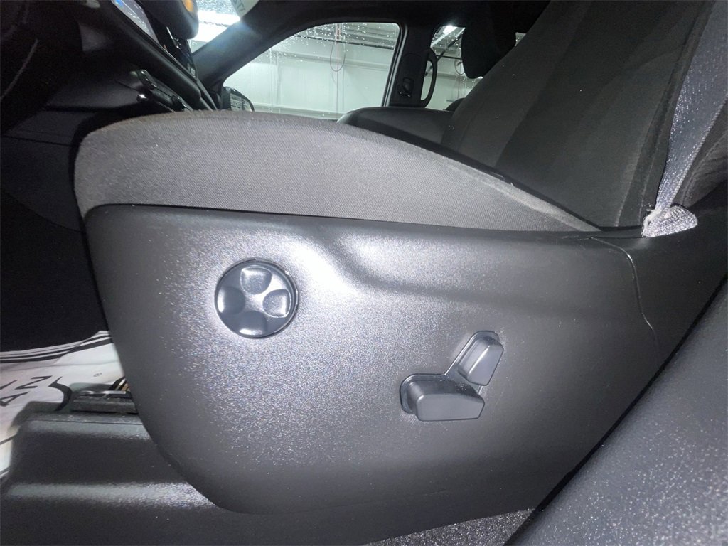 Used 2024 Dodge Durango GT image 12