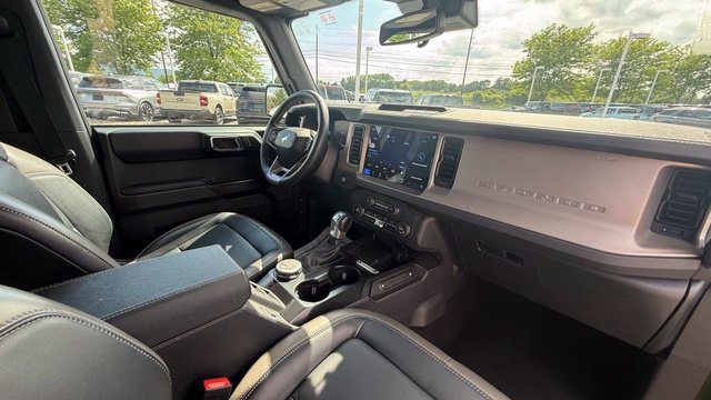 Used 2025 Ford Bronco Outer Banks AWD/4WD image 36