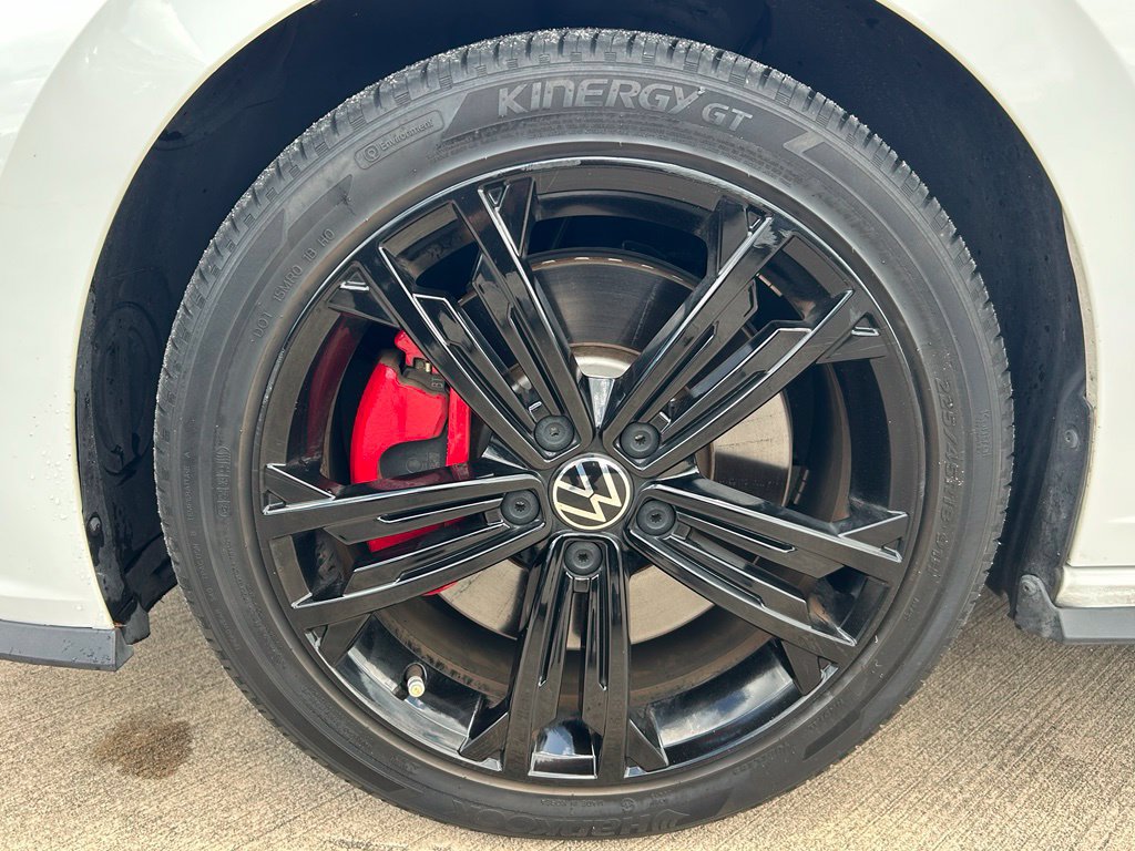 Certified 2022 Volkswagen Jetta GLI Autobahn w/ GLI Black Package FWD image 33
