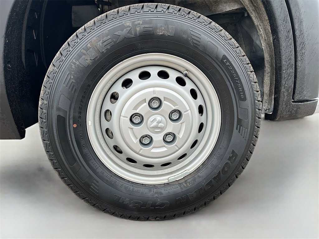 Used 2025 RAM ProMaster 2500 w/ U-Haul Equipment Group image 29